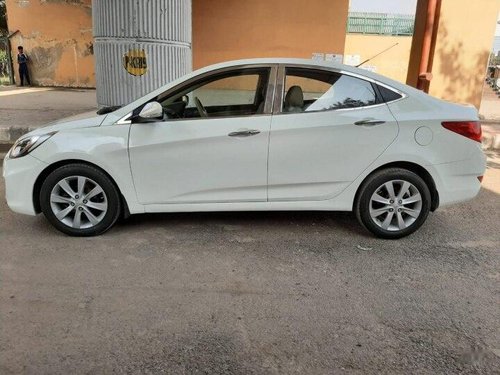 Used 2012 Hyundai Verna 1.6 SX VTVT AT for sale in New Delhi