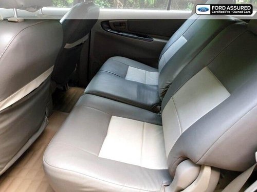 Toyota Innova 2.5 GX 8 STR BSIV 2011 MT for sale in Jamnagar