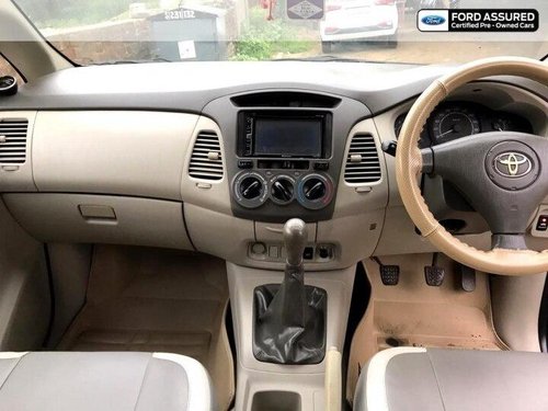 Toyota Innova 2.5 GX 8 STR BSIV 2011 MT for sale in Jamnagar