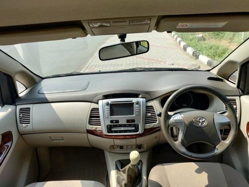 Toyota Innova 2.5 VX 8 STR 2012 MT for sale in Ahmedabad