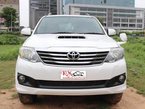 Toyota Fortuner 4x2 Manual 2014 MT for sale in Ahmedabad