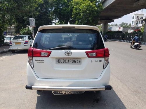 Used Toyota Innova Crysta 2016 MT for sale in New Delhi