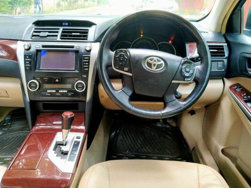 Used Toyota Camry 2014 AT for sale in New Delhi