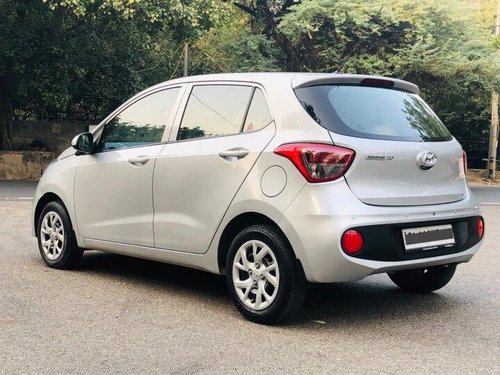 Used 2018 Hyundai Grand i10 MT for sale in New Delhi