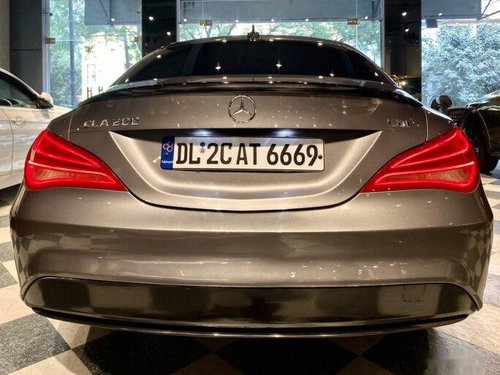 Used 2015 Mercedes Benz CLA 200 AT for sale in New Delhi