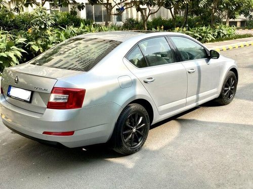 Used 2014 Skoda Octavia AT for sale in New Delhi