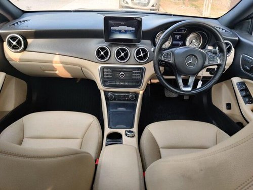 Used 2015 Mercedes Benz CLA AT for sale in New Delhi