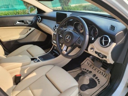 Used 2018 Mercedes Benz GLA Class AT for sale in New Delhi