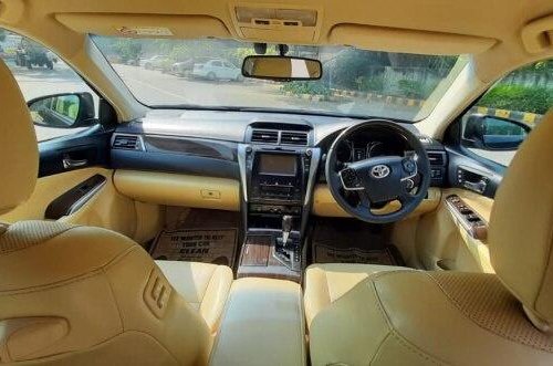 Used 2016 Toyota Camry AT for sale in New Delhi