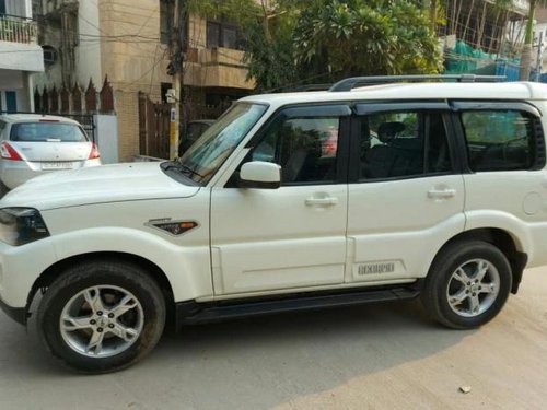 Used Mahindra Scorpio 2015 AT for sale in New Delhi