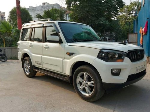 Used Mahindra Scorpio 2015 AT for sale in New Delhi