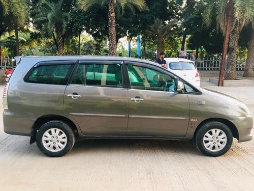 Used 2010 Toyota Innova 2004-2011 MT for sale in Indore