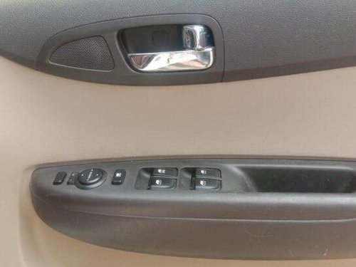 Used 2013 Hyundai i20 Magna MT for sale in Agra