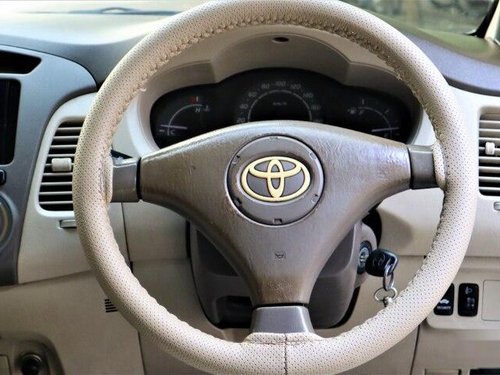 Used 2006 Toyota Innova 2004-2011 MT for sale in Kolkata