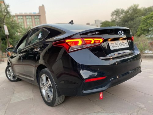 Hyundai 4S Fluidic Verna 2017