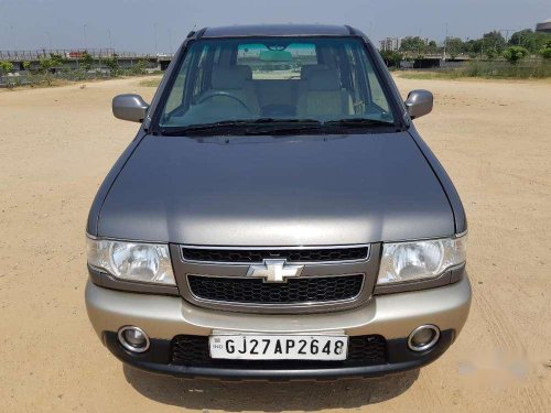 Used Chevrolet Tavera 2015 MT for sale in Ahmedabad