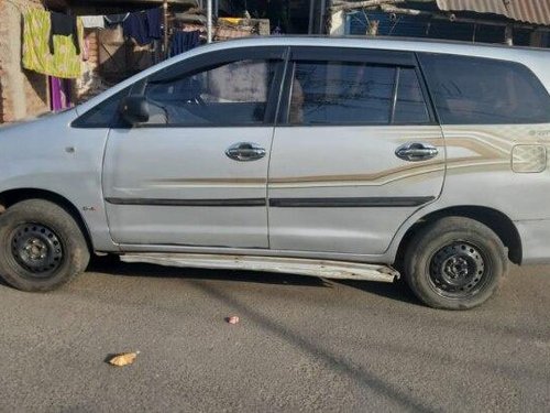 2010 Toyota Innova 2004-2011 MT for sale in Kolkata