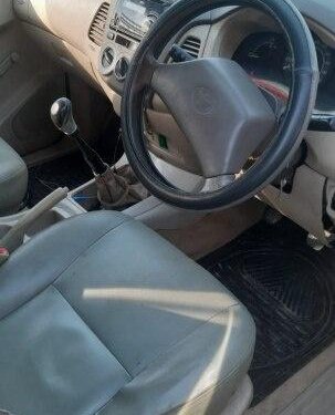 2010 Toyota Innova 2004-2011 MT for sale in Kolkata