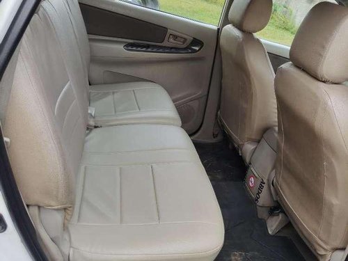 Toyota Innova 2.5 EV PS 8 STR BS-IV, 2015, Diesel MT in Jorhat