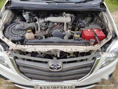 Toyota Innova 2.5 EV PS 8 STR BS-IV, 2015, Diesel MT in Jorhat