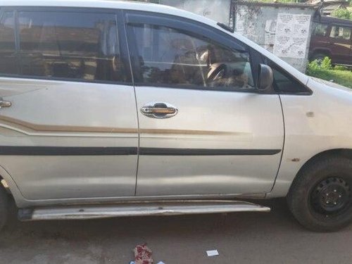 2010 Toyota Innova 2004-2011 MT for sale in Kolkata