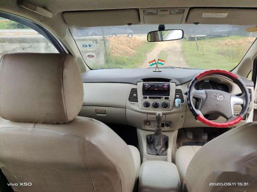 Toyota Innova 2.5 EV PS 8 STR BS-IV, 2015, Diesel MT in Jorhat