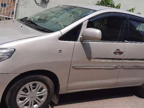 Toyota Innova 2.0 GX 8 STR BS-IV, 2012, Diesel MT in Ghaziabad