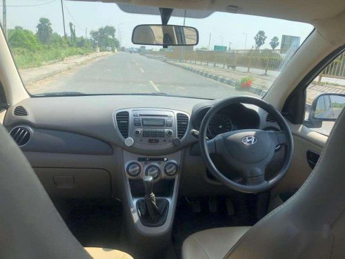 Hyundai i10 Era 2013 MT for sale in Anand