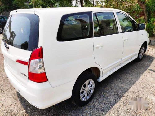 Toyota Innova 2.5 G 7 STR BS-IV, 2015, Diesel MT in Moga