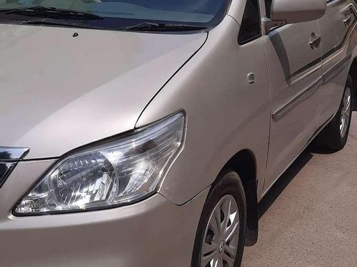 Toyota Innova 2.0 GX 8 STR BS-IV, 2012, Diesel MT in Ghaziabad