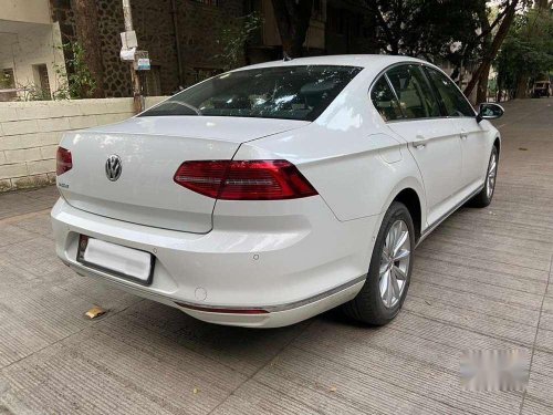 Volkswagen Passat Highline DSG 2018 AT for sale in Pune