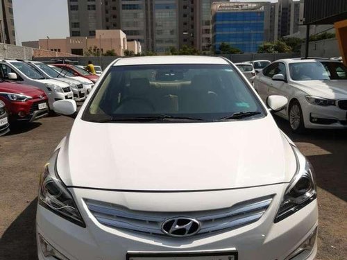 Hyundai Fluidic Verna 2016 MT for sale in Ahmedabad 