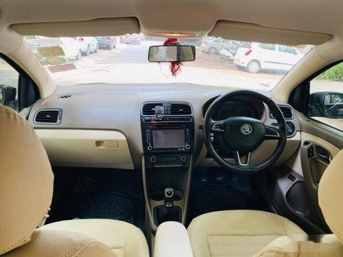 Used Skoda Rapid 1.6 TDI Elegance 2015 MT in New Delhi