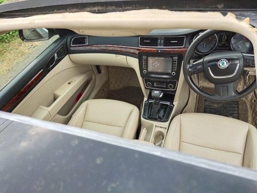 Used Skoda Superb 2011 AT for sale in Surat 