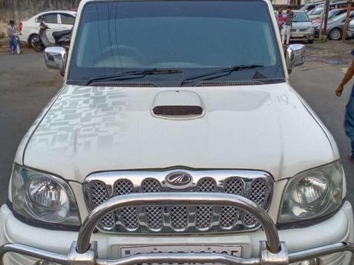 Mahindra Scorpio DX 2.6 8 Str, 2007, MT for sale in Rajkot 