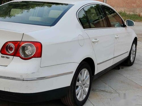 Used 2009 Volkswagen Passat MT for sale in Ahmedabad 