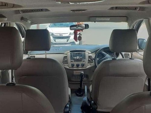 Toyota Innova 2015 MT for sale in Kanpur