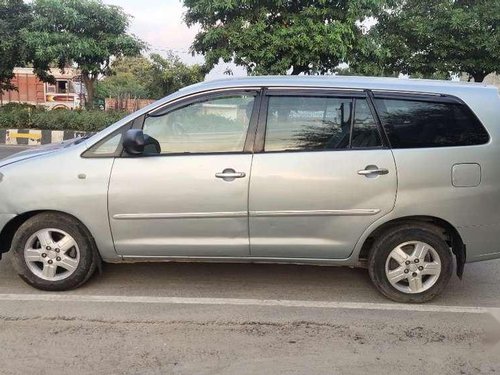 Used 2005 Toyota Innova MT for sale in Lucknow