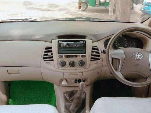 Used Toyota Innova 2014 MT for sale in Kochi 