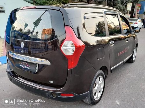 Renault Lodgy 110PS RxZ 8 Seater 2015 MT in Kolkata 