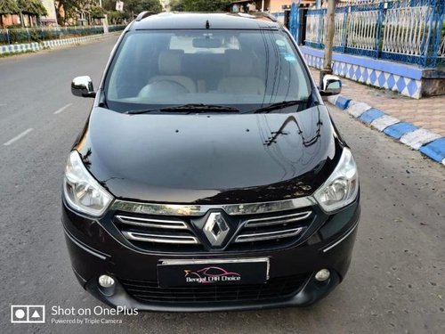 Renault Lodgy 110PS RxZ 8 Seater 2015 MT in Kolkata 