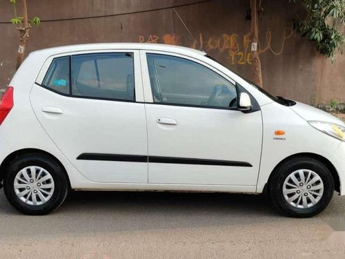 Used Hyundai i10 Sportz 2015 MT for sale in Surat 