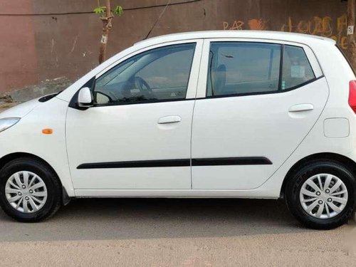 Used Hyundai i10 Sportz 2015 MT for sale in Surat 