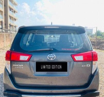 Used Toyota Innova Crysta 2018 MT for sale in Surat 
