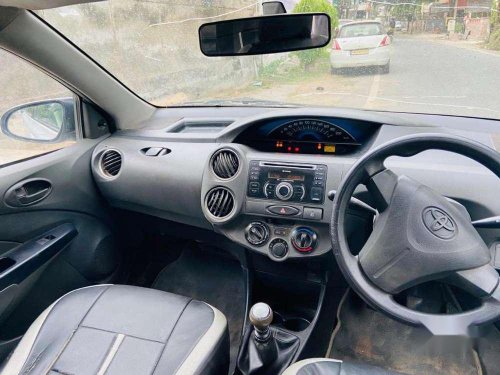 Used 2013 Toyota Etios Liva MT for sale in Agra 