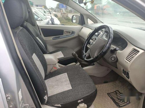 Used 2013 Toyota Innova MT for sale in Anand 