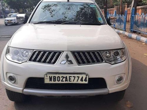 Mitsubishi Pajero Sport Limited Edition, 2014, MT in Kolkata 