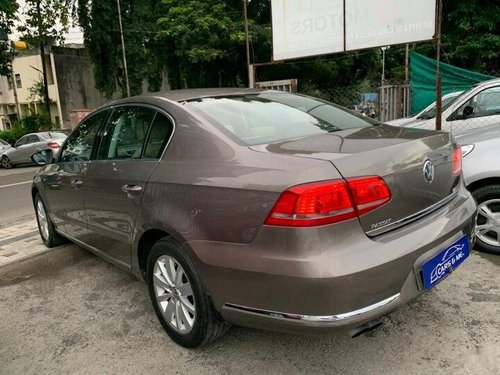 Used 2011 Volkswagen Passat Highline DSG AT in Pune