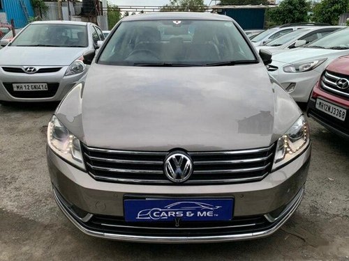 Used 2011 Volkswagen Passat Highline DSG AT in Pune