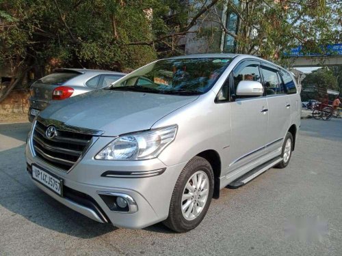 Used Toyota Innova 2014 MT for sale in Ghaziabad
